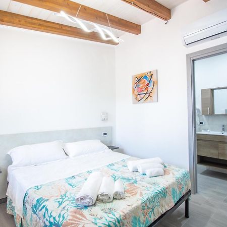 קרדדו S'Omu E Chicchinu Rooms מראה חיצוני תמונה