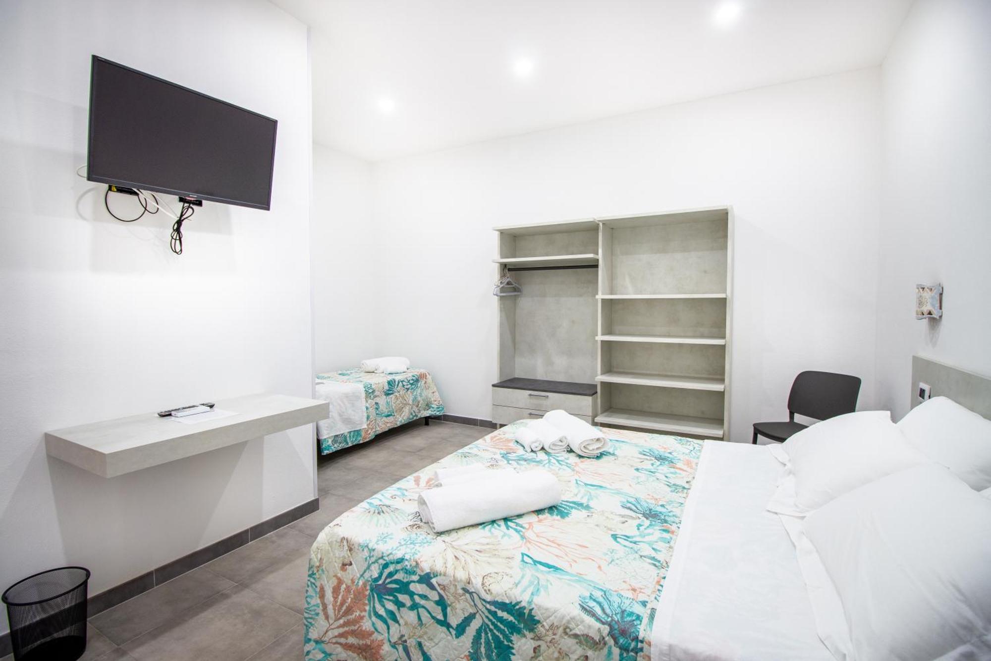קרדדו S'Omu E Chicchinu Rooms מראה חיצוני תמונה