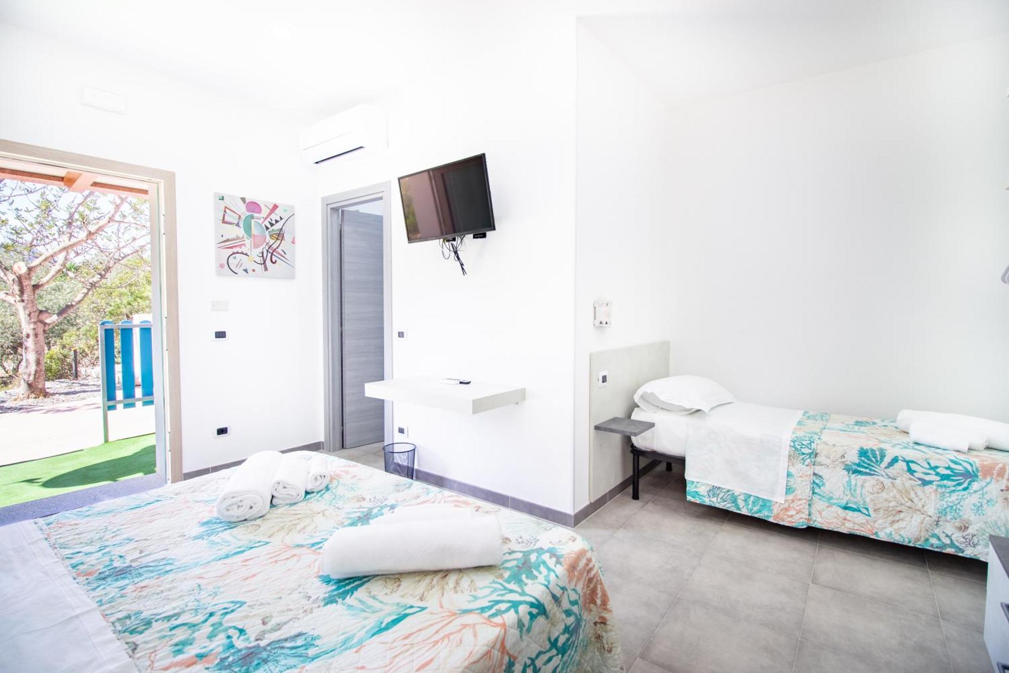 קרדדו S'Omu E Chicchinu Rooms מראה חיצוני תמונה